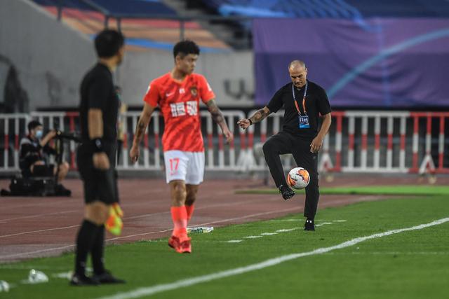席尔瓦：与米兰重逢非常激动 我妻子肯定要流泪